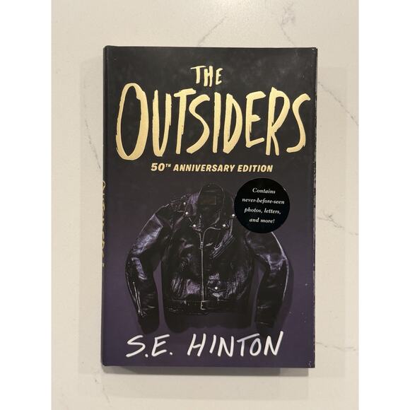 S.E. Hinton Signed THE OUTSIDERS Autograph Hardcover 50th Anniversary Edition #1 - Picture 1 of 9